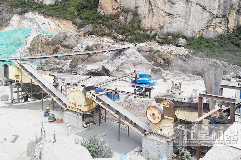 砂石加工現(xiàn)場--機制砂 砂石加工現(xiàn)場--機制砂