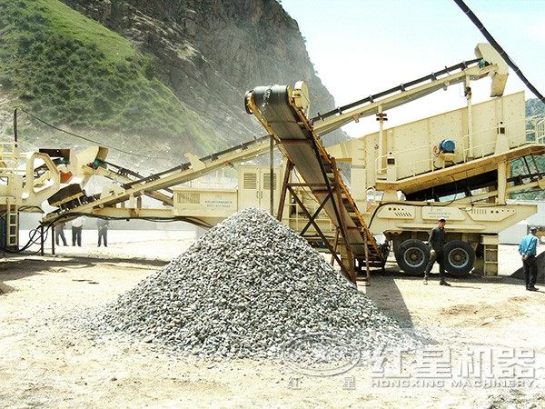 河南南陽時產(chǎn)500噸鵝卵石破碎加工現(xiàn)場 河南南陽時產(chǎn)500噸鵝卵石破碎加工現(xiàn)場