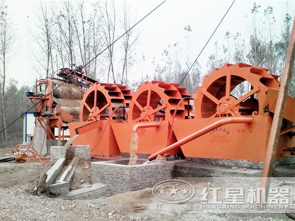 一小時100噸河沙洗砂機現場作業 一小時100噸河沙洗砂機現場作業