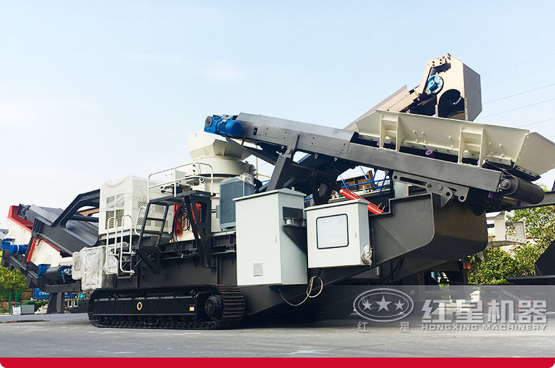 履帶式建筑垃圾破碎機(jī):配圓錐破+振動篩,建筑垃圾中細(xì)碎 履帶式建筑垃圾破碎機(jī):配圓錐破+振動篩,建筑垃圾中細(xì)碎