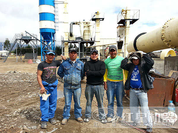 尼日利亞云母粉烘干現(xiàn)場(chǎng) 尼日利亞云母粉烘干現(xiàn)場(chǎng)