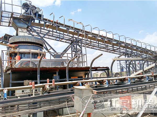 石灰石復合型圓錐破碎機環(huán)保破碎現場 石灰石復合型圓錐破碎機環(huán)保破碎現場