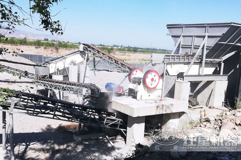 湖北襄陽花崗巖制砂生產(chǎn)線現(xiàn)場 湖北襄陽花崗巖制砂生產(chǎn)線現(xiàn)場