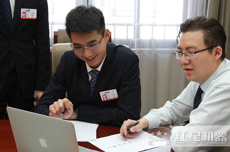 正在為客戶制定生產(chǎn)方案 正在為客戶制定生產(chǎn)方案