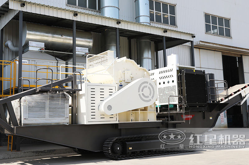 制砂履帶移動式破碎機(jī)：制砂粒度均勻，提高產(chǎn)量20%