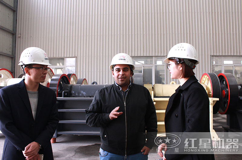 客戶來廠考察、深入了解設(shè)備 客戶來廠考察、深入了解設(shè)備