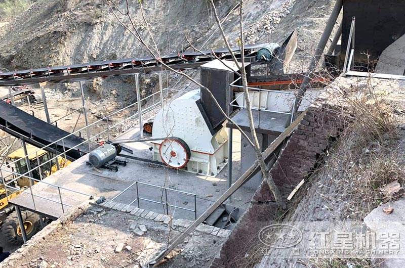 大型錘破碎機(jī)生產(chǎn)現(xiàn)場(chǎng)圖片 大型錘破碎機(jī)生產(chǎn)現(xiàn)場(chǎng)圖片