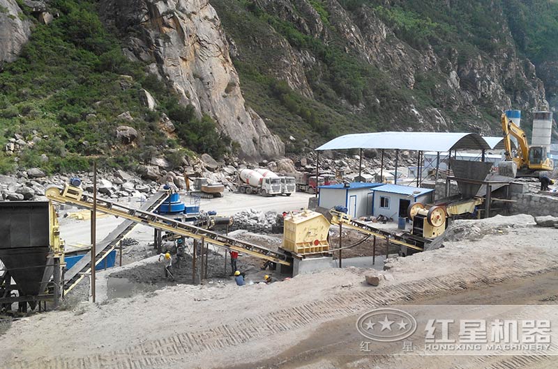 一天1000噸石子破碎生產(chǎn)線實(shí)拍圖 一天1000噸石子破碎生產(chǎn)線實(shí)拍圖
