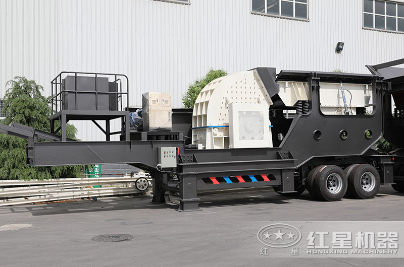 小型移動(dòng)重錘式破碎機(jī)圖片 小型移動(dòng)重錘式破碎機(jī)圖片