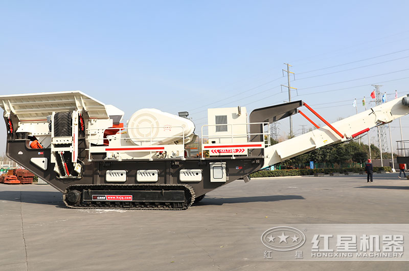 流動碎石機械設備圖片，履帶式