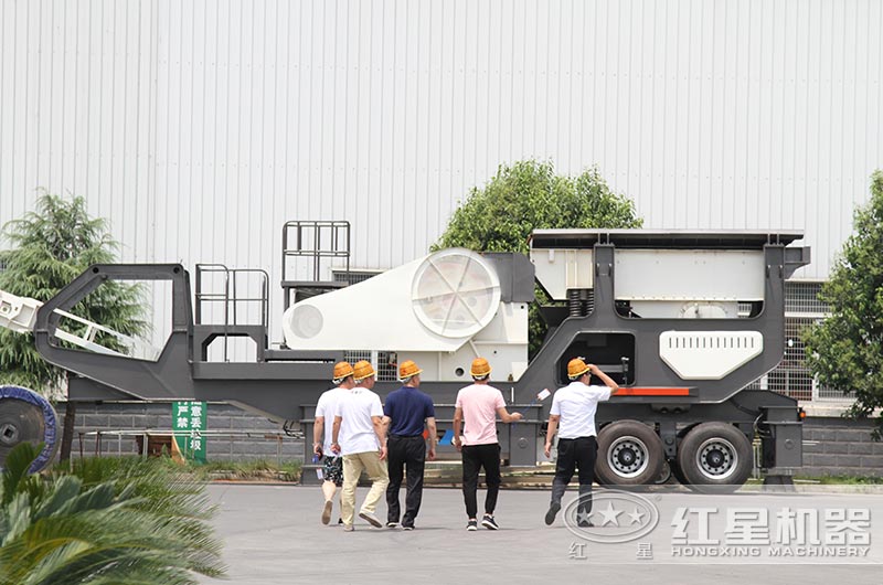 客戶來(lái)廠近距離了解設(shè)備 客戶來(lái)廠近距離了解設(shè)備