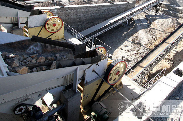 砂石廠顎破作業(yè)實拍 砂石廠顎破作業(yè)實拍