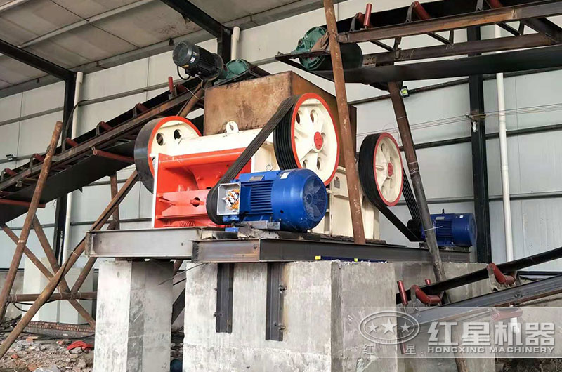 250x1200顎式破碎機工作現場圖片 250x1200顎式破碎機工作現場圖片