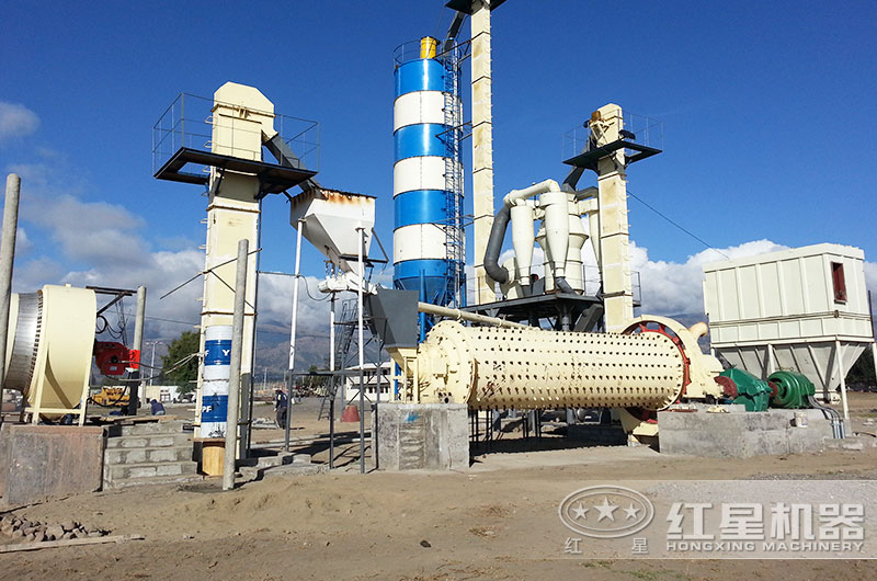 球磨機工作現(xiàn)場圖片 球磨機工作現(xiàn)場圖片