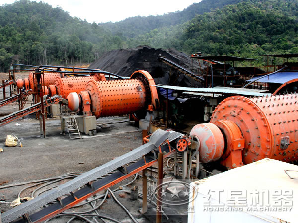 球磨機工作現場圖片 球磨機工作現場圖片
