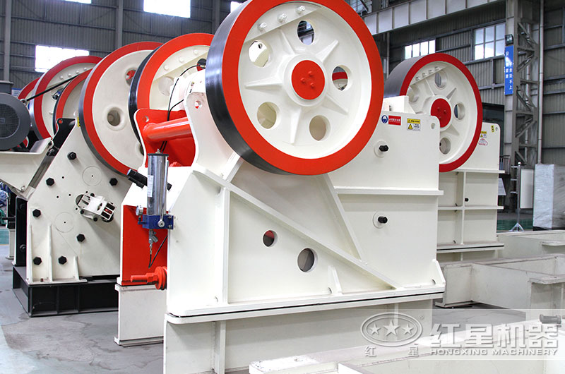 旋回和鄂式破碎機比較
