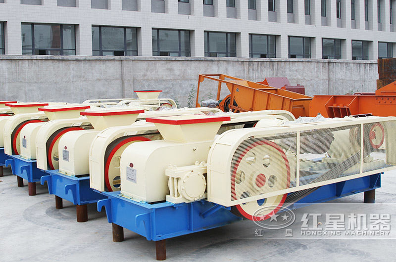 透輝石對輥式破碎機低碳環(huán)保 透輝石對輥式破碎機低碳環(huán)保