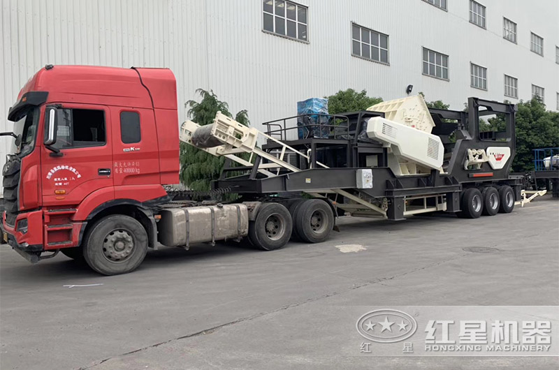 錘式移動碎煤機發貨現場 錘式移動碎煤機發貨現場