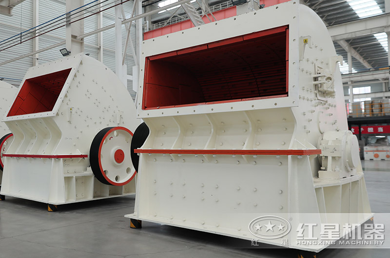 錘式整形破碎機(jī) 錘式整形破碎機(jī)